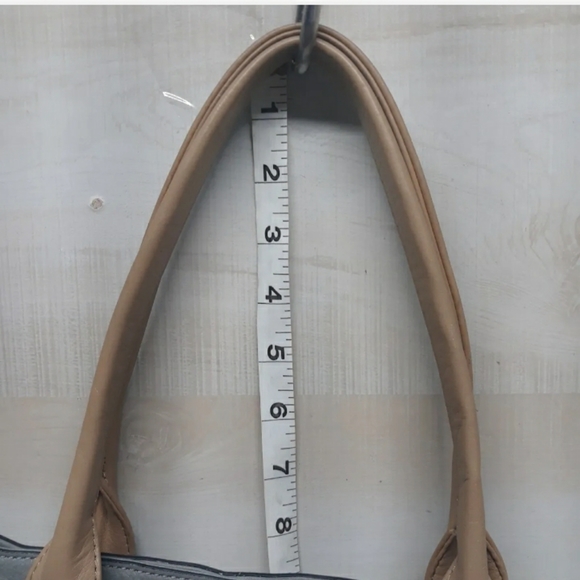 BOTKIER New York  Pebbled Leather Handbag Shoulder bag Gold Zippers Purple Liner - Picture 8 of 12